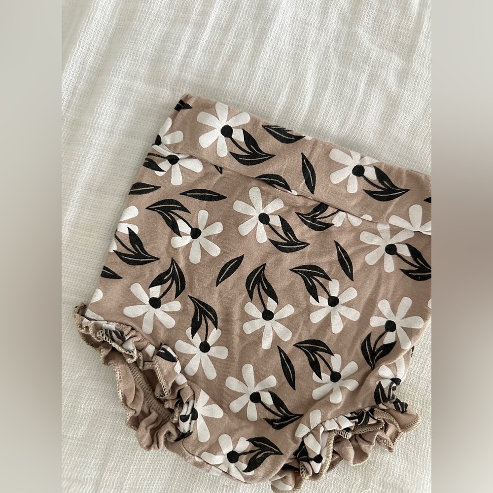 Neutral Floral Bloomers - Baby - Picture 2 of 3
